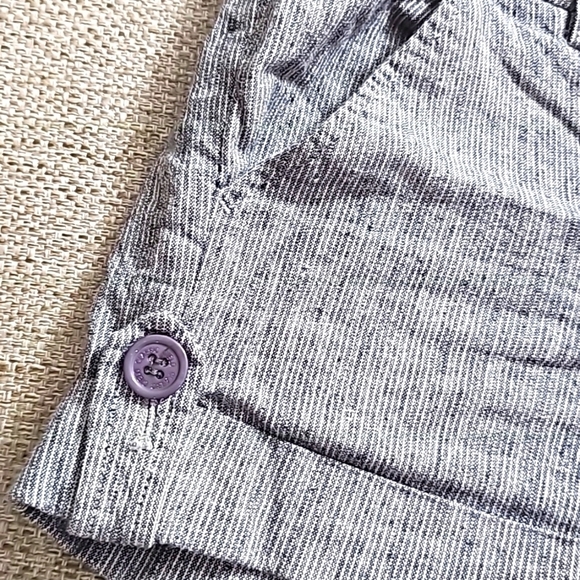 Cielo Classic linen Shorts Gray/white size medium - Picture 6 of 8